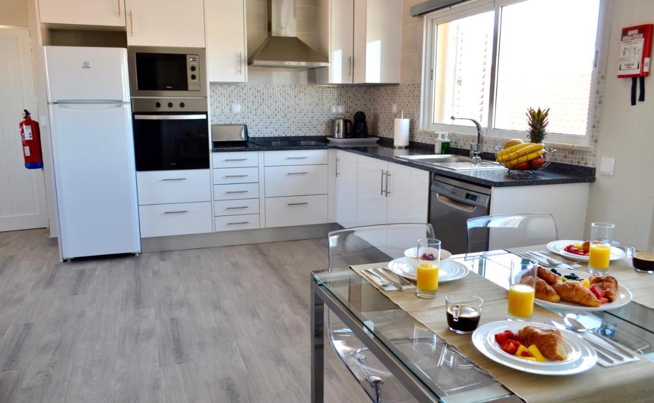 Villa Eltael - Rita Apartment - Warm Pool Until 1 November Manta Rota Exterior photo